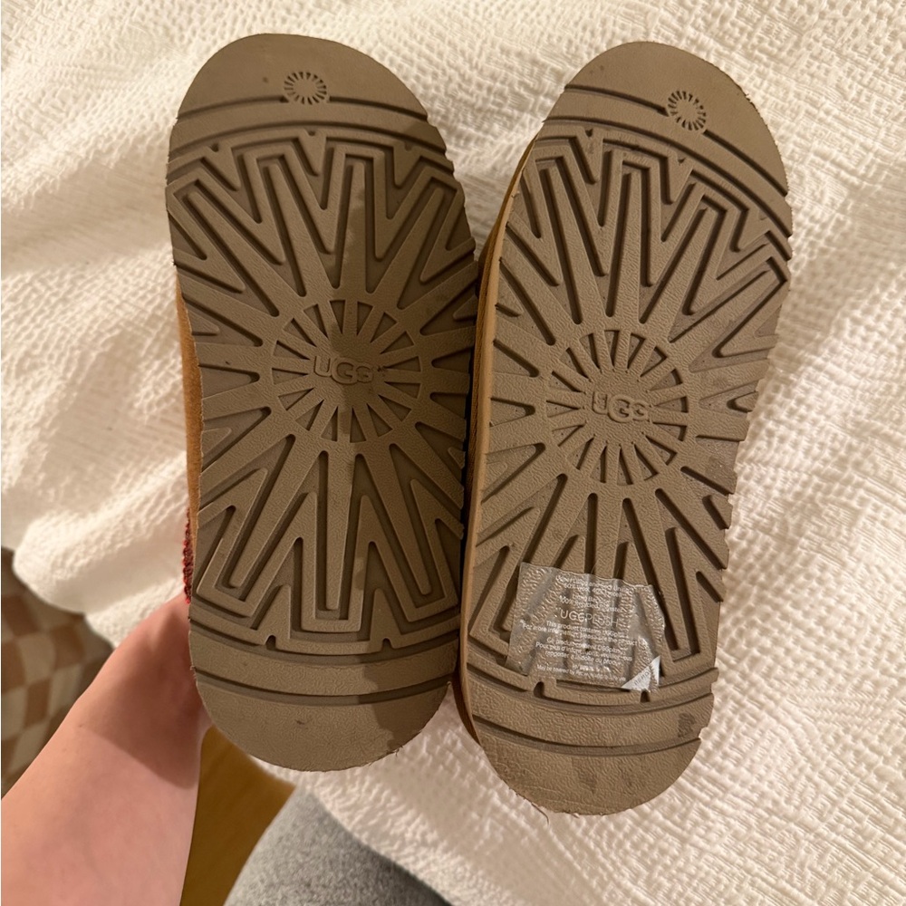 Ugg Tazz - image 3